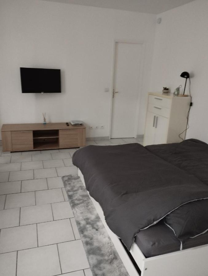 Charmant Studio Canape Lit Netflix Prime Video Dazn Wifi Le Havre Extérieur photo