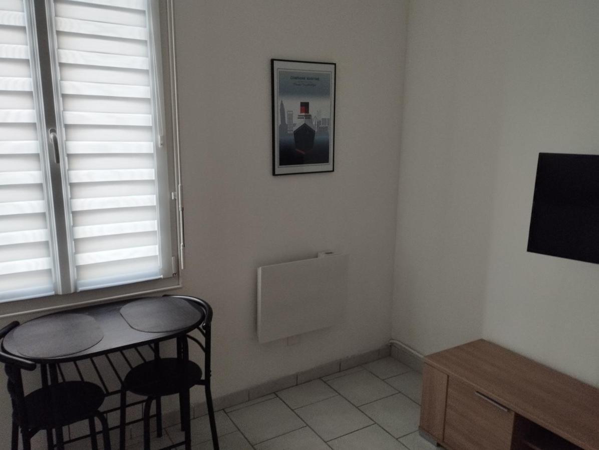 Charmant Studio Canape Lit Netflix Prime Video Dazn Wifi Le Havre Extérieur photo